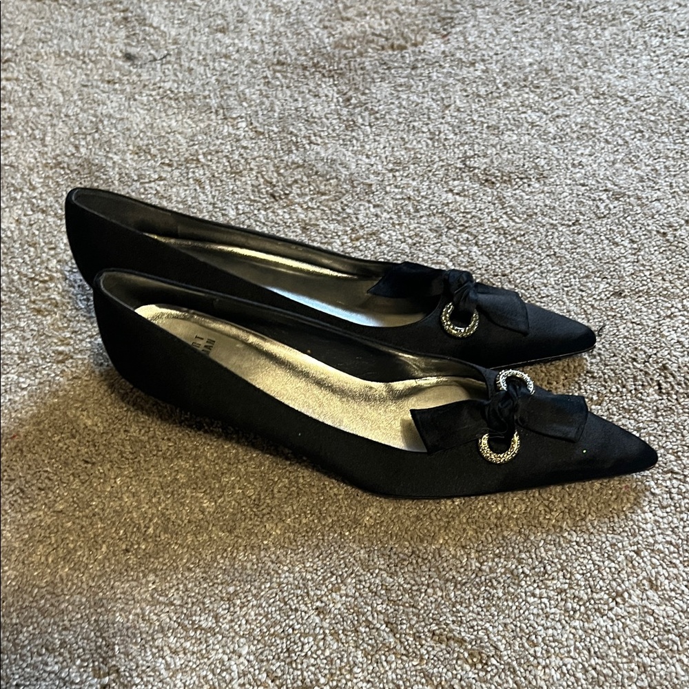 Stuart Weitzman Black Satin Pointed Toe Flat Bow Detail Size 9 Narrow SS Elegant
